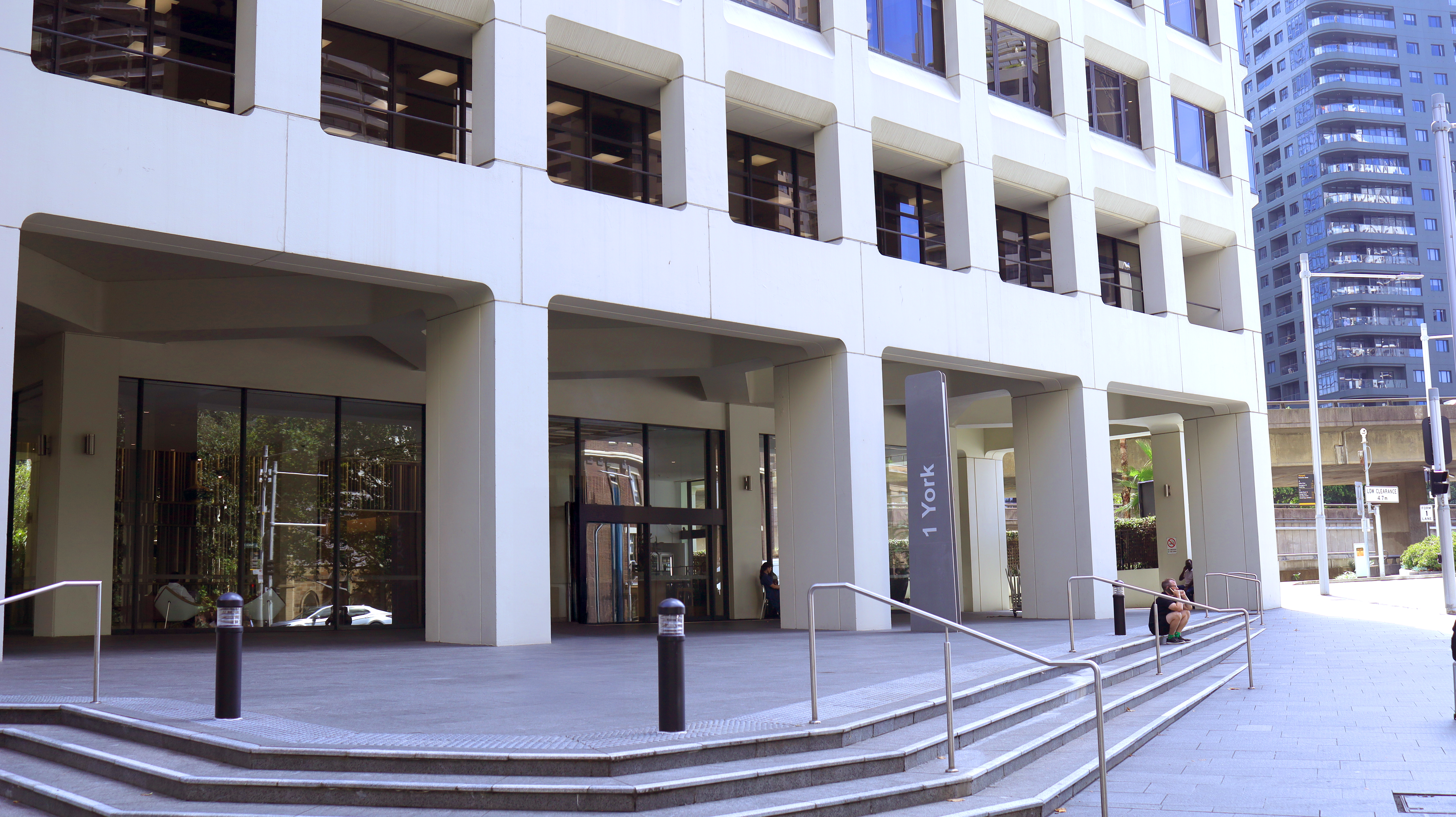 Photo of 1 York Street, Sydney.